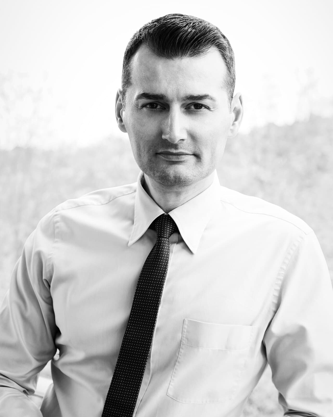 Artur Sinderman — lider operacyjny i transformacji przemysłowej